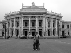 Dan & Clare in front of the Vienna Opera House 